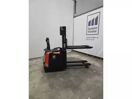 El-stabler - Med platform 2021  Toyota SPE200D (2)