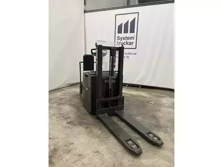 Stacker pedestre 2018  Atlet PDP200 (3)