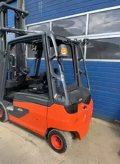 4-wiel elektrische heftrucks 2018  Linde E30L-01 (14)