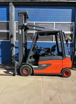 4-wiel elektrische heftrucks 2018  Linde E30L-01 (4)