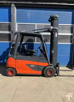 4-wiel elektrische heftrucks 2018  Linde E30L-01 (9)