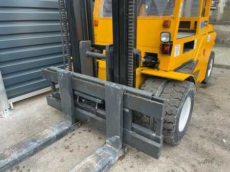 Diesel Forklifts 2000  Dan Truck 8 T (2)