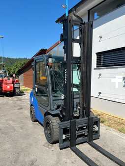 Dieselový VZV 2017  Toyota 06-8FDJ35F (8)