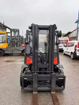 Konttitrukit 2015  Linde H50D-02-394 TRIPLEX - CONTAINER (10)