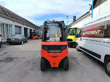 LPG Forklifts 2015  Linde H25T (4)