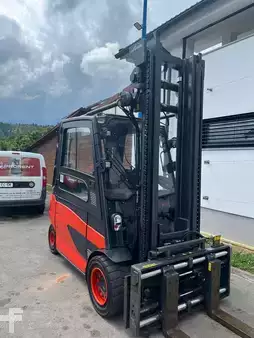 Electric - 4 wheels 2018  Linde E50/600 (11)
