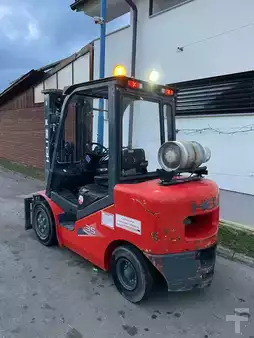 Carretilla elevadora GLP 2018  Heli CPYD 35 (2)