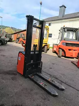 Pallet Stackers 2013  Linde L14 (8)