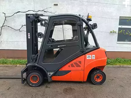 Diesel Forklifts 2017  Linde H25D TRIPLEX (1)