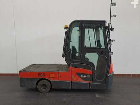 Chariots tracteurs 2015  Linde W 08 (1)
