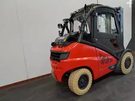Carretilla elevadora GLP 2019  Linde H50 T: 5,0t (2)
