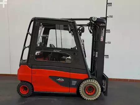 Elektrisk- 4 hjul 2019  Linde E 30 L : 3,0 t (1)