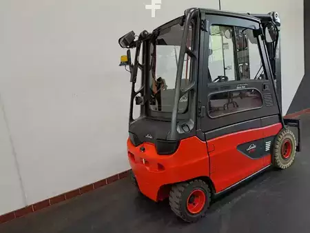 Elektrisk- 4 hjul 2019  Linde E 30 L : 3,0 t (2)
