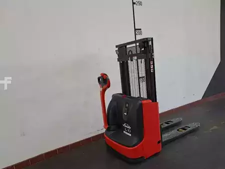 Hochhubwagen 2020  Linde L10 B (2)