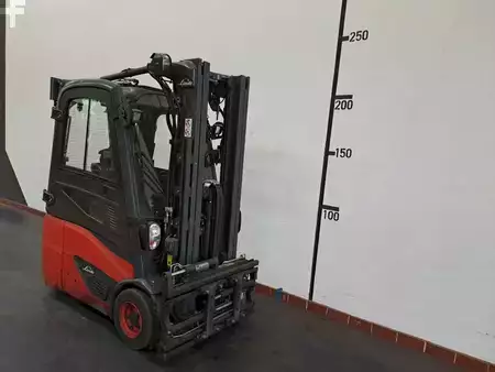 Eléctrica de 3 ruedas 2020  Linde E 16 C EVO (3)