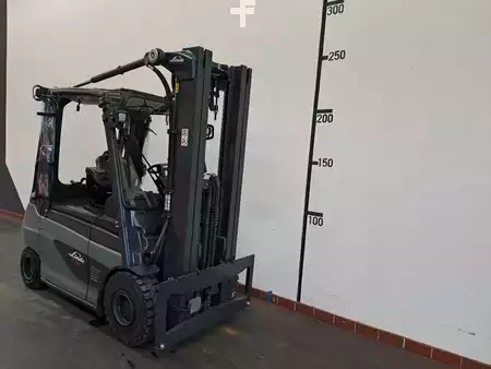 Elektro 4 Rad 2020  Linde E 30 : 3,0t (3)