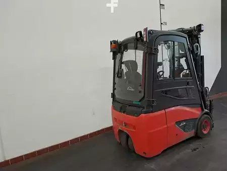 Elektromos 3 kerekű 2020  Linde E 16 C (B) (2)