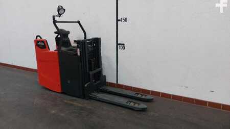 VZV s plošinou pro řidiče 2022  Linde D10 FP (3)