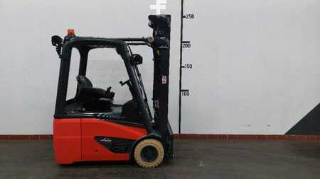 Chariots électriques à 3 roues 2020  Linde E 15 EVO (1)