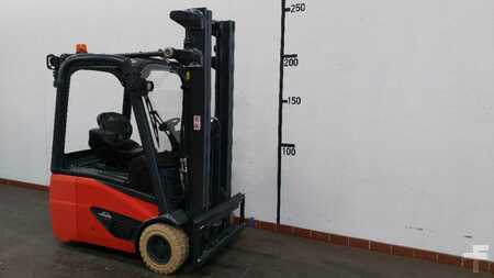 Chariots électriques à 3 roues 2020  Linde E 15 EVO (3)