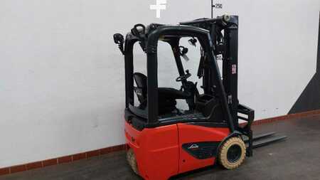 Elektryczne 3-kołowe 2020  Linde E 12 EVO (2)