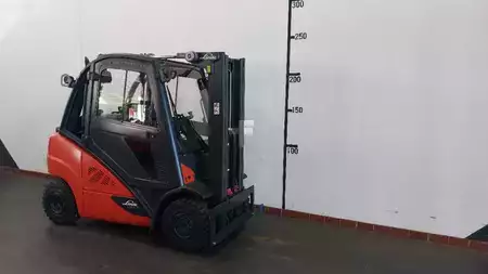 Gázüzemű targoncák 2019  Linde H25 T: 2,5t (3)