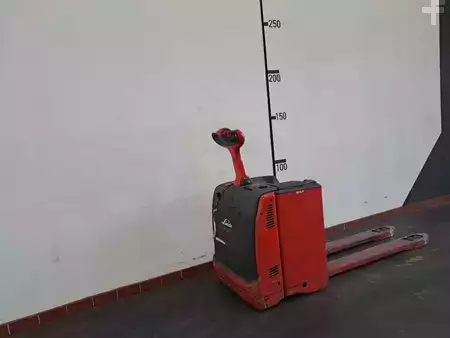 Transpaleta eléctrica 2019  Linde T 30: 3,0t (2)