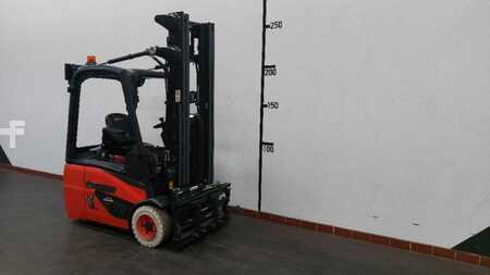 Elektro tříkolové VZV 2023  Linde E 16 C EVO (3)