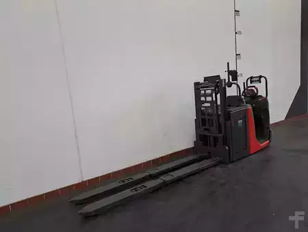 Horisontaalinen ordreplukker 2019  Linde N20 LoL : 1,0 / 2,0t (2)