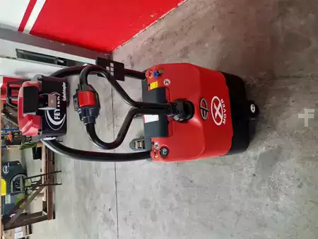 Nízkozdvižný vozík 2025  EP Equipment EXP15 (2)