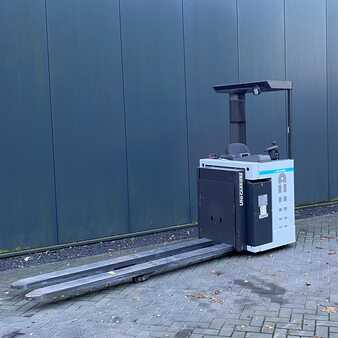 Transpallet elettrico 2019  Atlet Unicarriers XLL200 (2) 