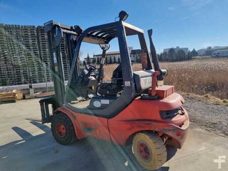 Dízel targoncák 2001  Linde H30D (3)