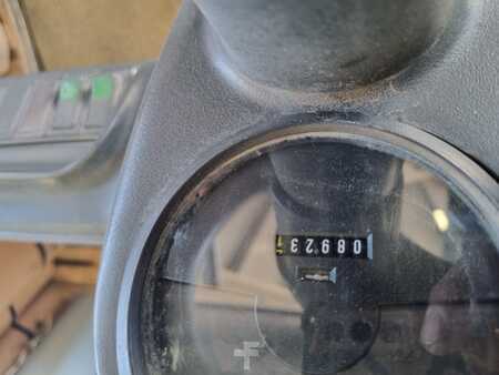 Dízel targoncák 2001  Linde H30D (9)