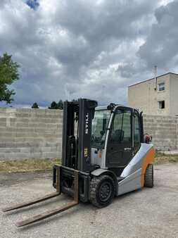 Gázüzemű targoncák 2018  Still RX70-40T (1)