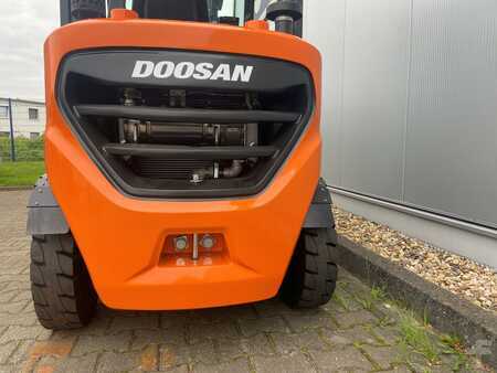 Diesel gaffeltruck 2023  Doosan D25S-9 (7) 