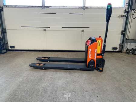 Niederhubwagen 2023  Doosan LPM15 (2)