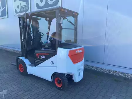 4-wiel elektrische heftrucks 2025  Bobcat B30NS (3)