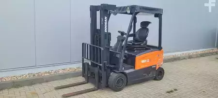 Electric - 4 wheels 2016  Doosan B18X-7 (1)