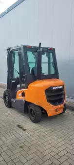 Carrelli elevatori diesel 2023  Doosan D30NXP (3)
