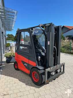 Sähkö - 4 pyör 2019  Linde E40H-01/600 (3)