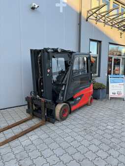 4-wiel elektrische heftrucks 2015  Linde E30L-01 (1)