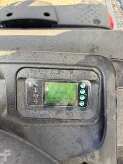 Vertikal-Kommissionierer 2015  Linde V08 (4)