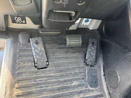 Treibgasstapler 2017  Still RX70-30T (3)