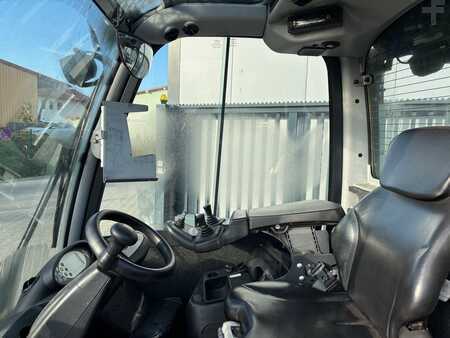 Treibgasstapler 2017  Still RX70-30T (5)