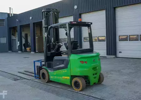 4-wiel elektrische heftrucks 2022  Cesab B635II (1)
