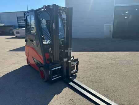 Eléctrica de 4 ruedas 2015  Linde E20PHL-02 (2)