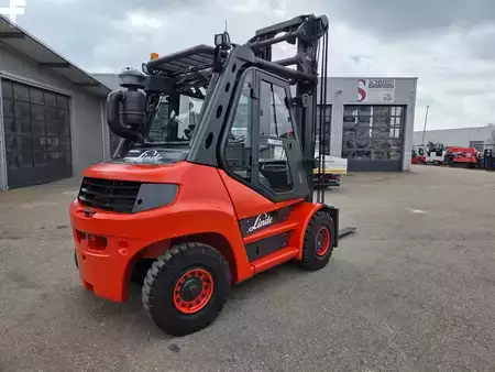 Carretilla elevadora diésel 2012  Linde H60D-01 (3)