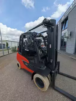 Dieselstapler 2020  Linde H30D-01 (4)
