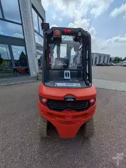Dieselstapler 2020  Linde H30D-01 (7)