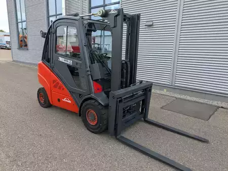 Dieselstapler 2011  Linde H30D-01 (2)